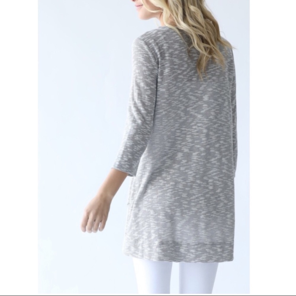 Beautiful grey long sleeve top - Picture 4 of 5
